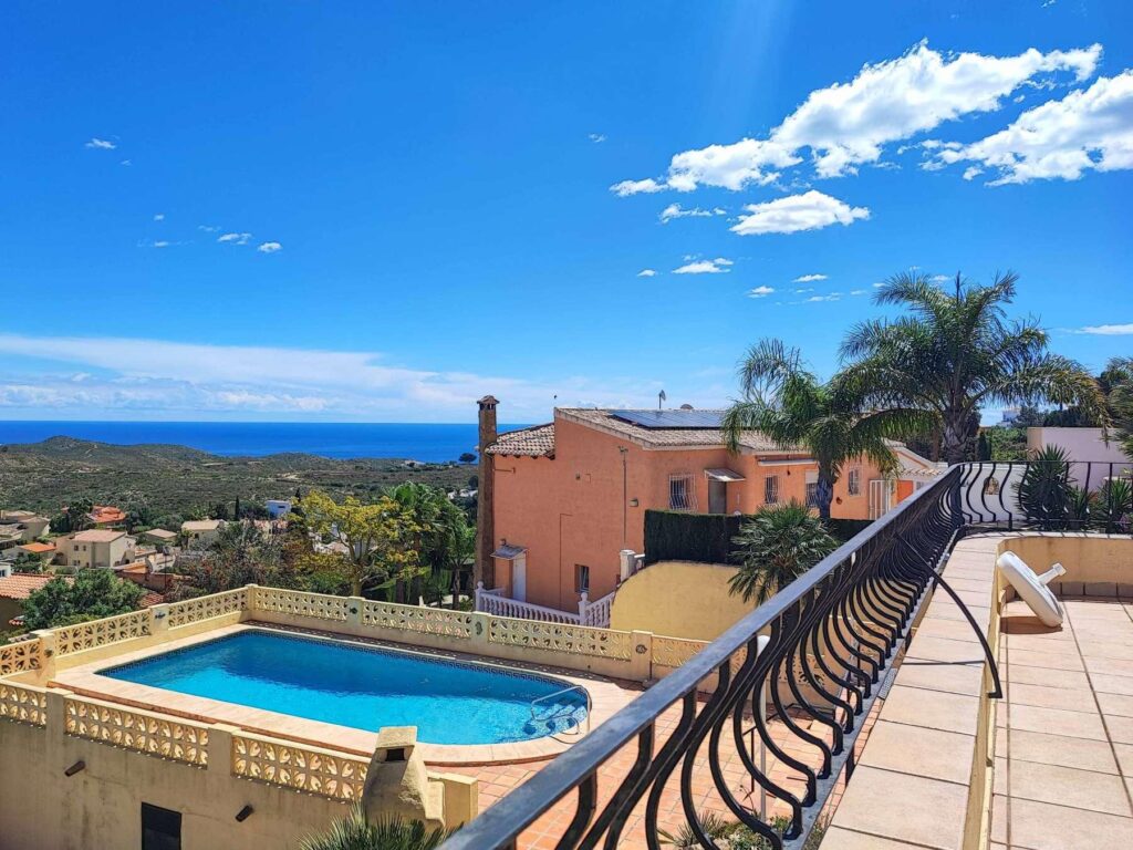 Cumbre del Sol: a Mediterranean-style villa with stunning sea views - 5