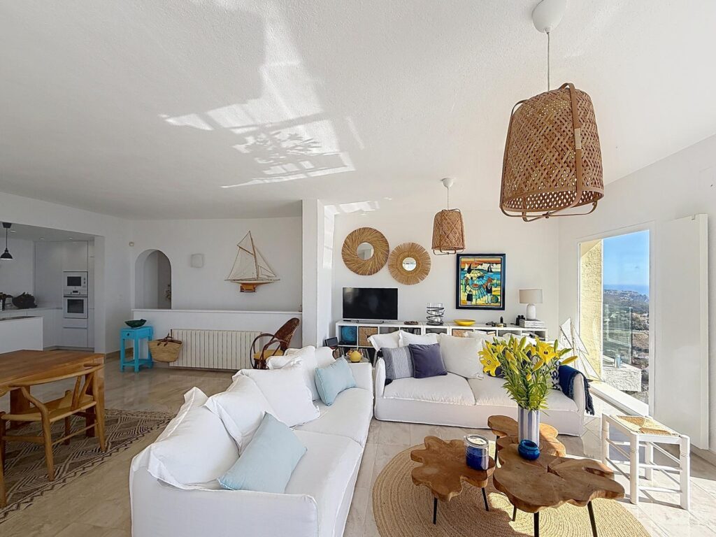 Cumbre del Sol villa renovated with spectacular sea views - 7