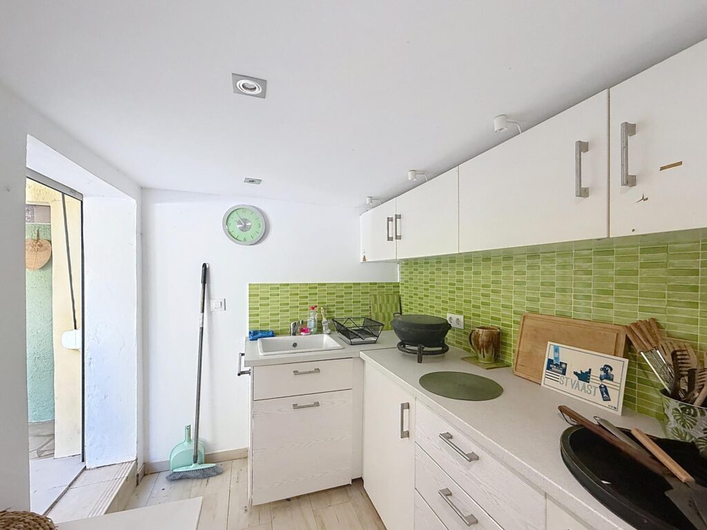 Cumbre del Sol villa renovated with spectacular sea views - 46