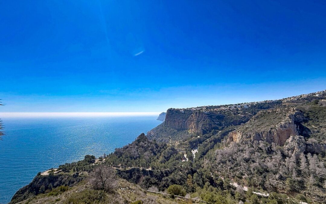 Cumbre del Sol apartamento moderno de lujo con espectaculares vistas panorámicas al mar y los acantilados