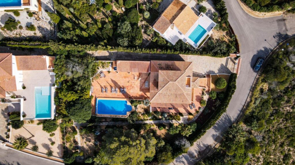 Stunning villa in Cumbre del Sol with private pool and sea views 5