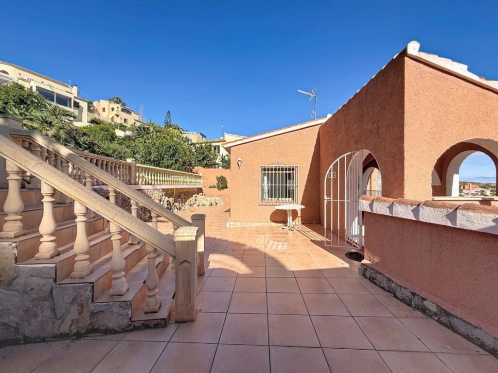 Cumbre del Sol villa with sea views and private pool - 23