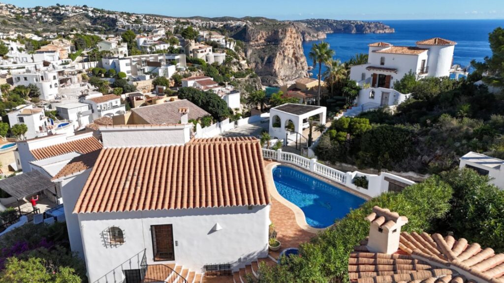 Cumbre del Sol Villa with sea views and private pool 28