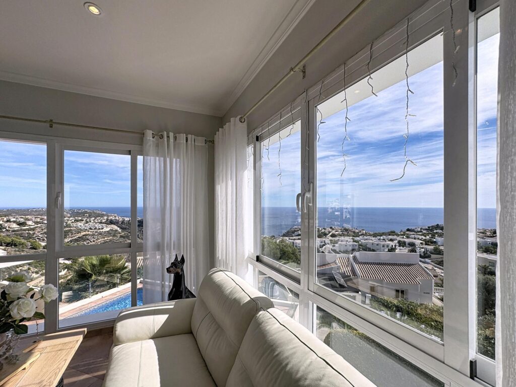 Spectacular villa in Cumbre del Sol with panoramic views and private pool. 23