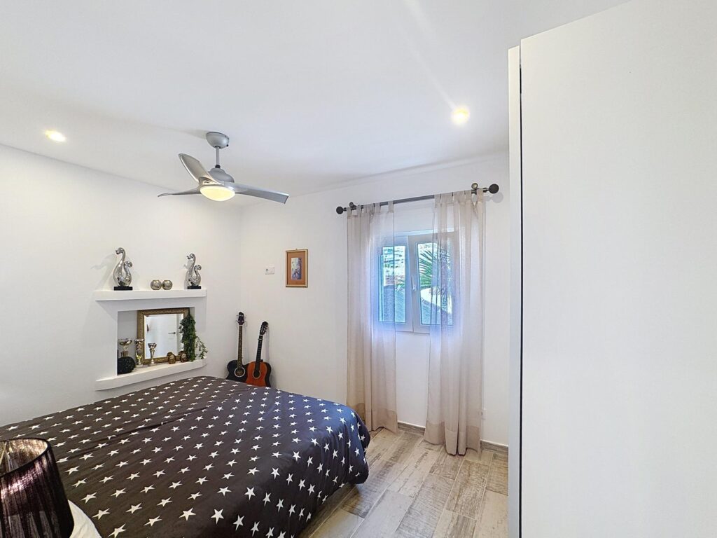 Spectacular villa in Cumbre del Sol with panoramic views and private pool. 66