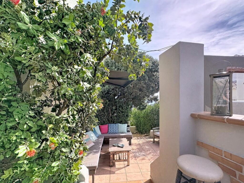 Spectacular villa in Cumbre del Sol with panoramic views and private pool. 94