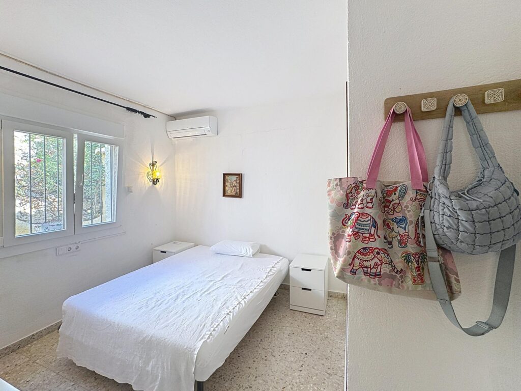 Cumbre del Sol apartment with sea views in Pueblo de la Luz 26