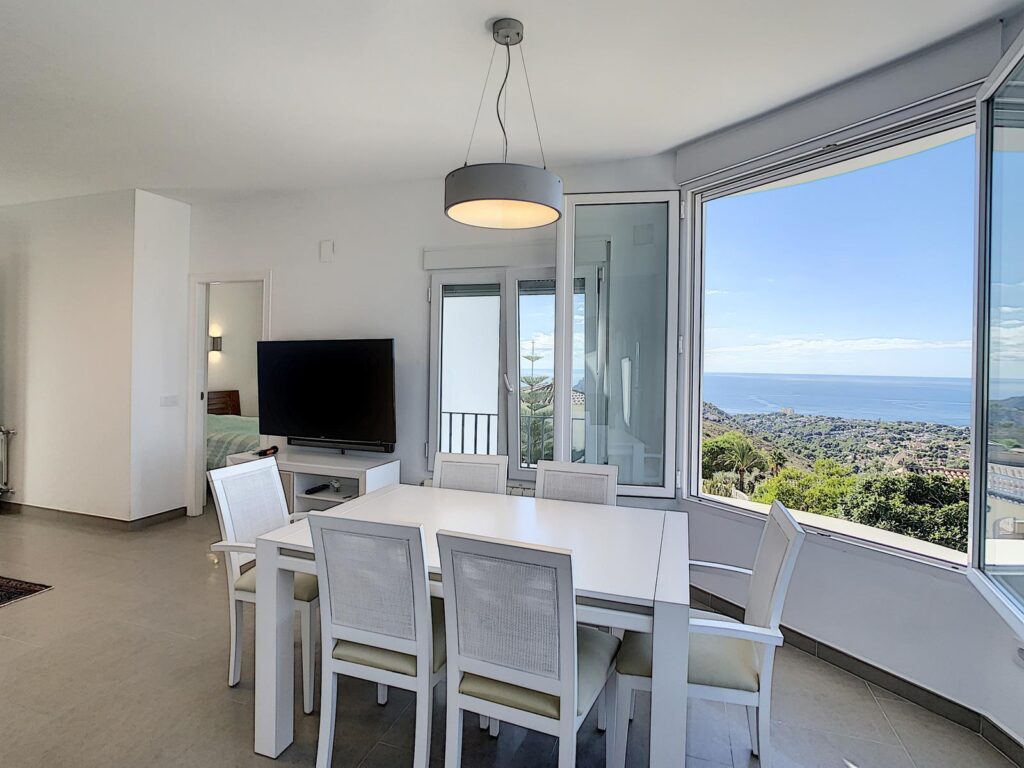 Cumbre del Sol villa renovada con vistas al mar - 30