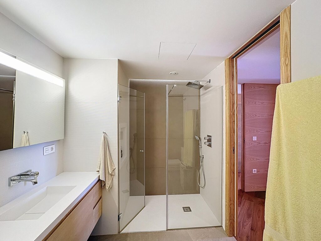 Cumbre del Sol apartamento moderno en Novamar Suites I 32