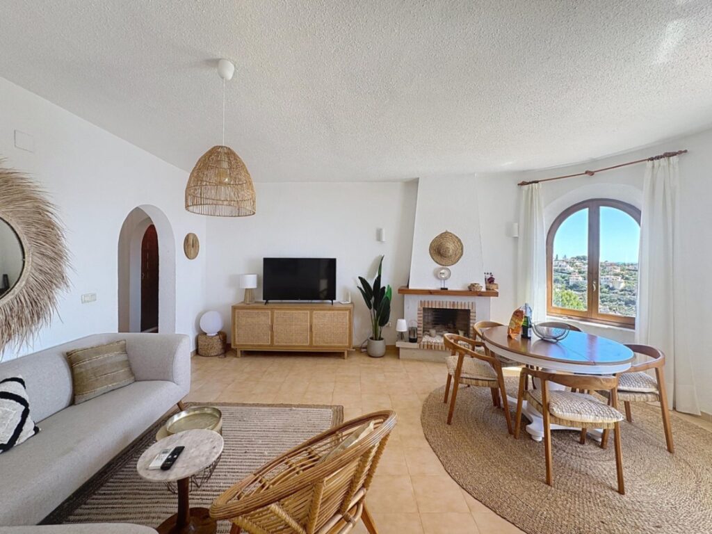 Cumbre del Sol villa with sea views and private pool 10