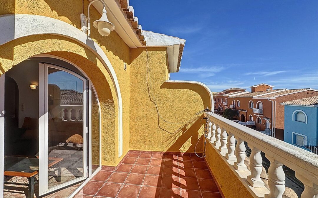 Cumbre del Sol apartamento en planta alta