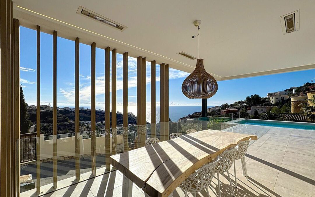 Cumbre del Sol villa moderna con vistas al mar