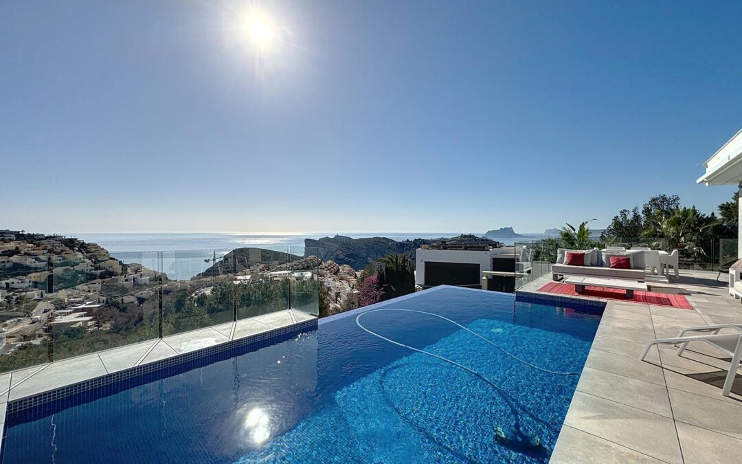 Cumbre del Sol Villa moderna con vistas al mar