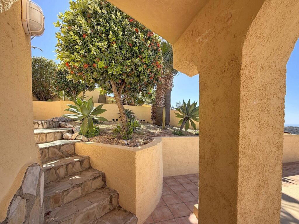Cumbre del Sol villa with sea views and private pool 55