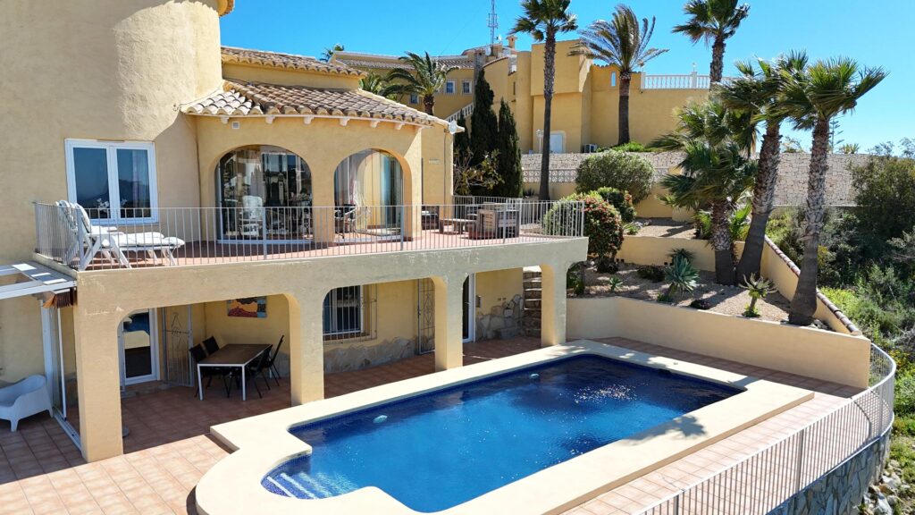 Cumbre del Sol villa with sea views and private pool 62