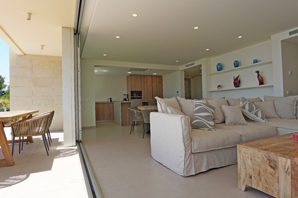 Cumbre del Sol modern villa with sea views 7