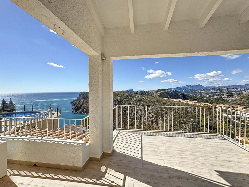 Cumbre del Sol villa with spectacular views 2