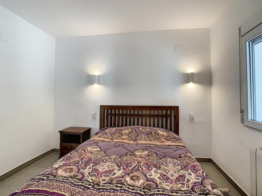 Cumbre del Sol villa renovated with sea views 17