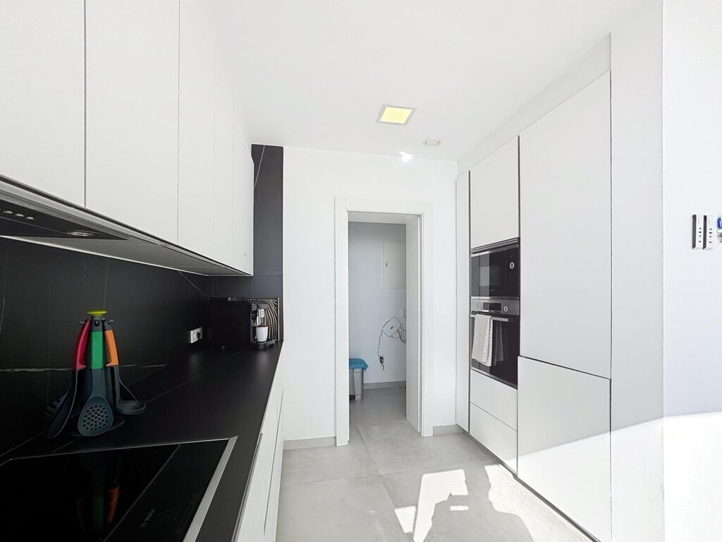 Cumbre del Sol Modern villa with sea views 11