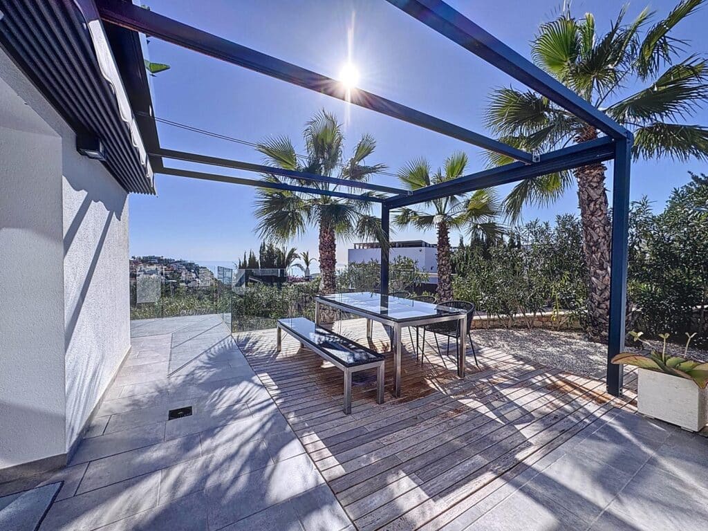 Cumbre del Sol Modern villa with sea views 30