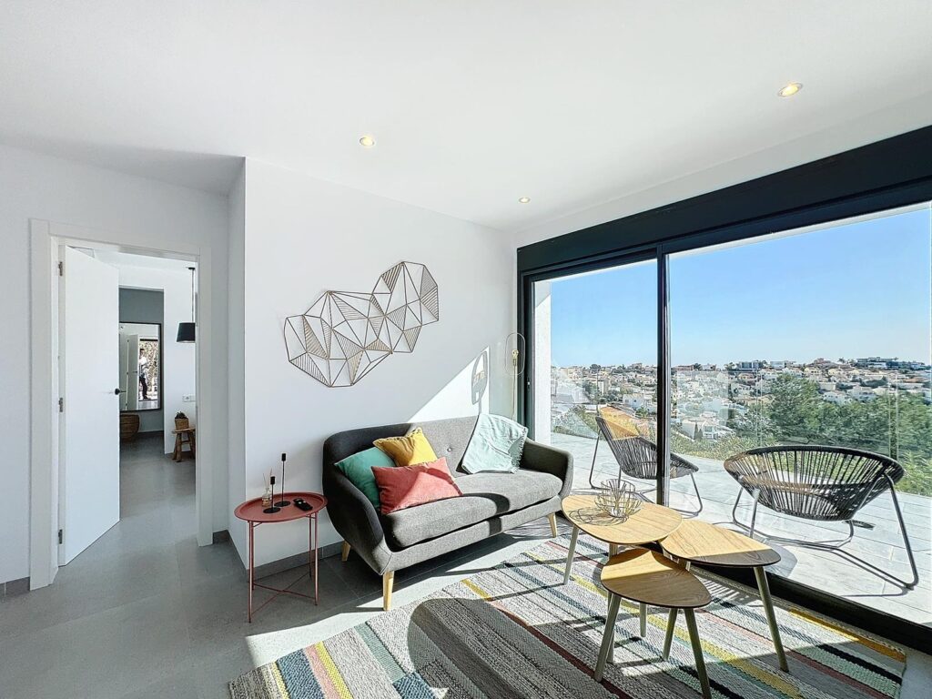 Cumbre del Sol Modern villa with sea views 32
