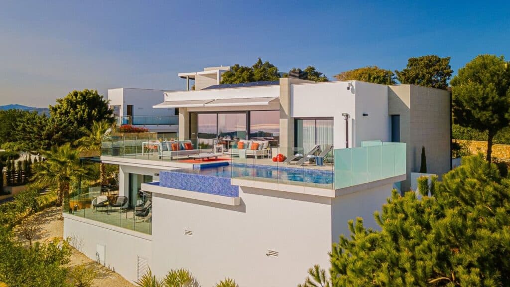Cumbre del Sol Modern villa with sea views 45