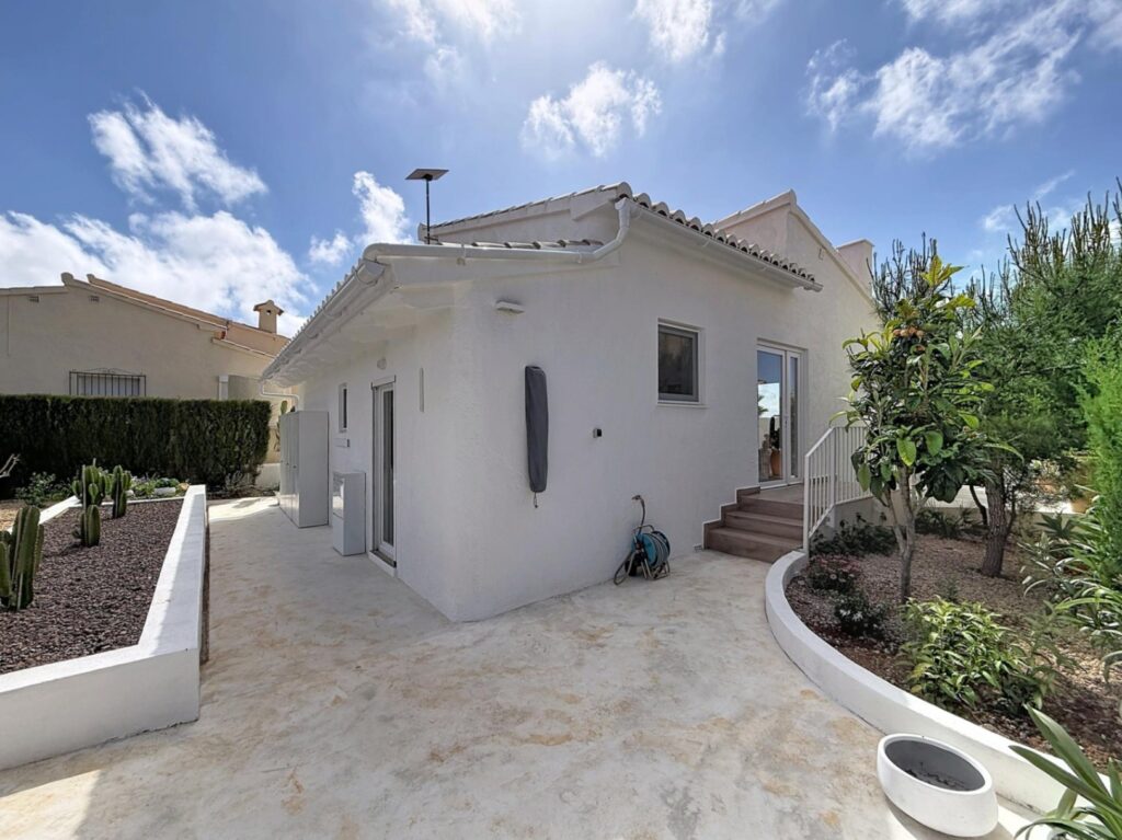 Renovated villa in Fresnos, Cumbre del Sol, Costa Blanca North 41