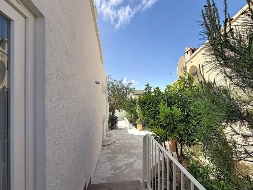 Renovated villa in Fresnos, Cumbre del Sol, Costa Blanca North 28