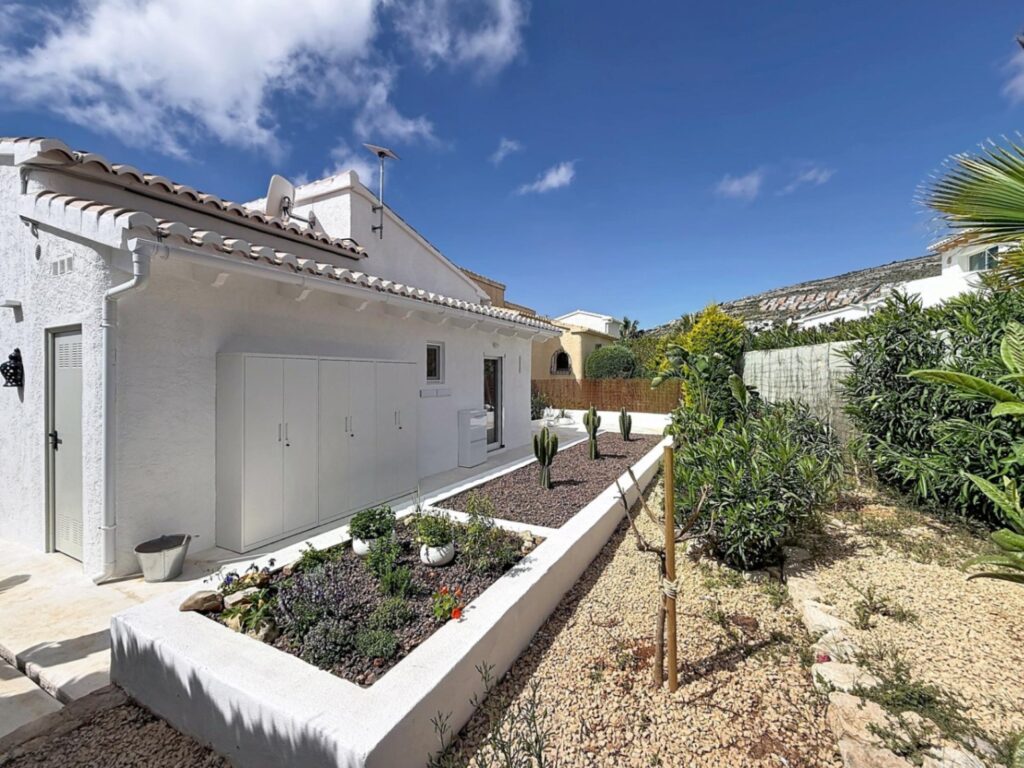 Renovated villa in Fresnos, Cumbre del Sol, Costa Blanca North 43