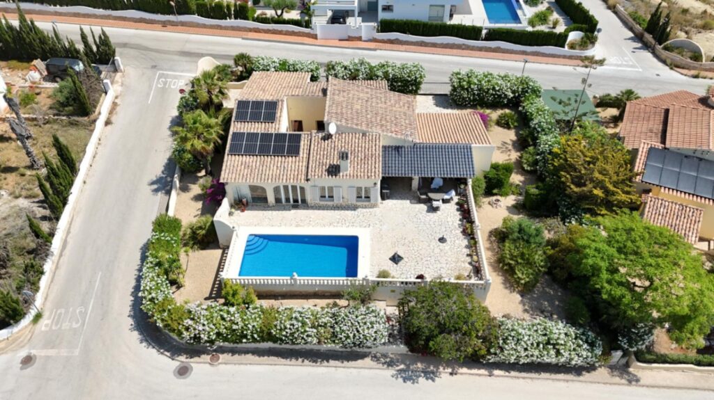 Villa in residential Magnolias, Cumbre del Sol, Costa Blanca North. 3