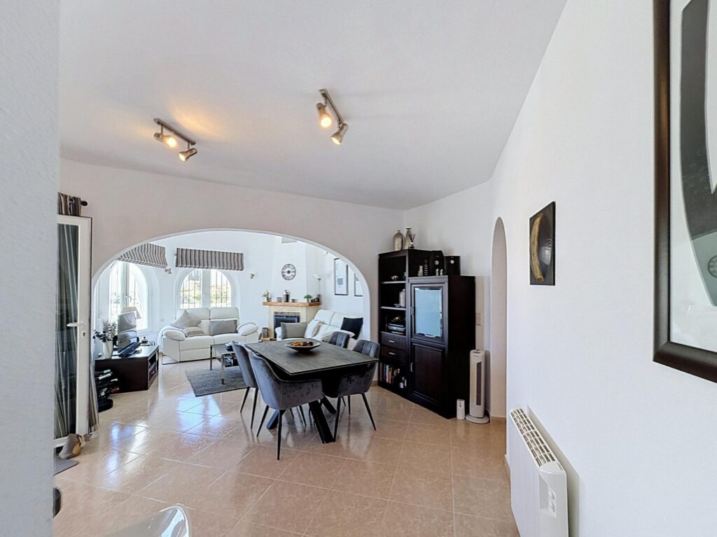 Villa independiente con vistas al mar y piscina climatizada Kalmias Cumbre del Sol Costa Blanca Norte 3