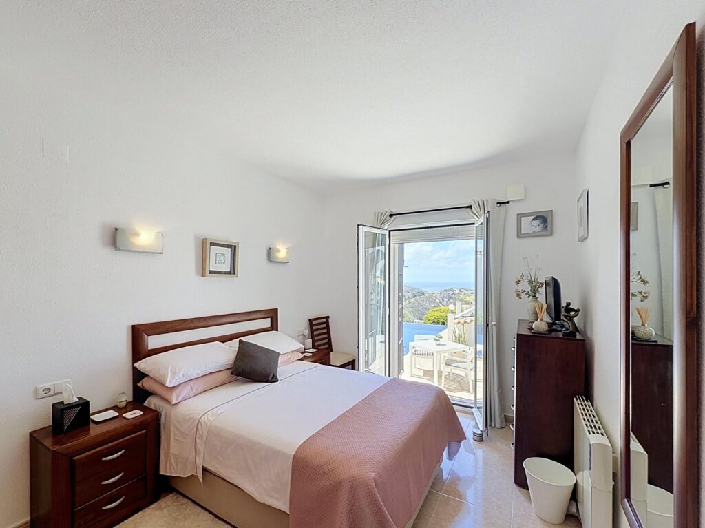 Independent villa with sea views and heated pool Kalmias Cumbre del Sol Costa Blanca North 18