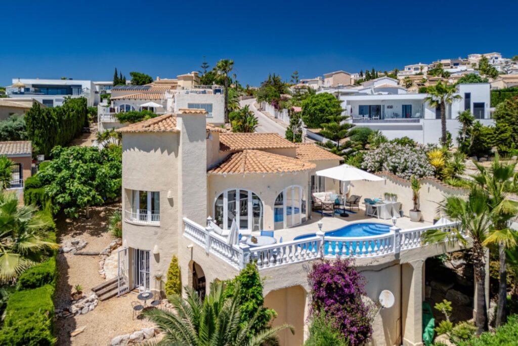 Villa in Magnolias, Cumbre del Sol, Costa Blanca North 2