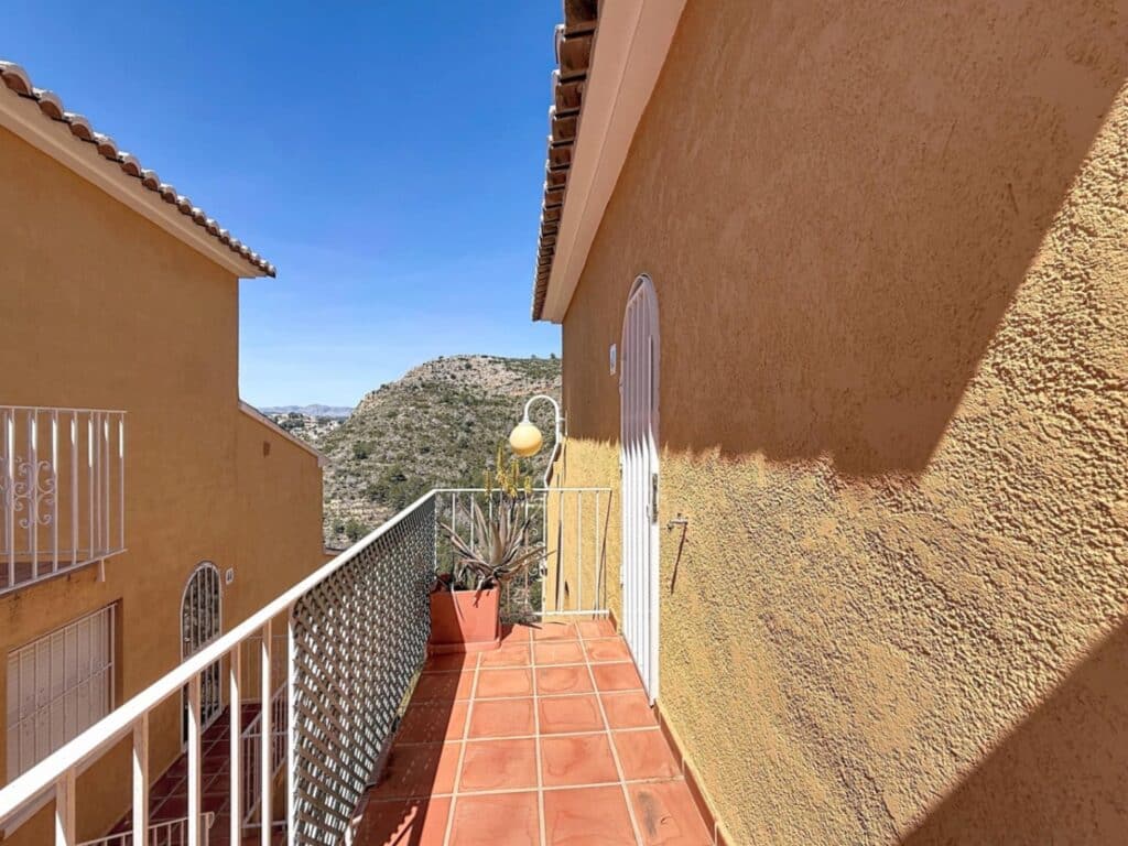 Cumbre del Sol Pueblo Montecala apartamento planta alta con vistas a la montaña 10