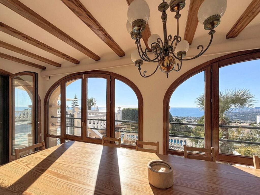 Cumbre del Sol villa op een dubbele kavel met panoramisch uitzicht in Kalmias 33