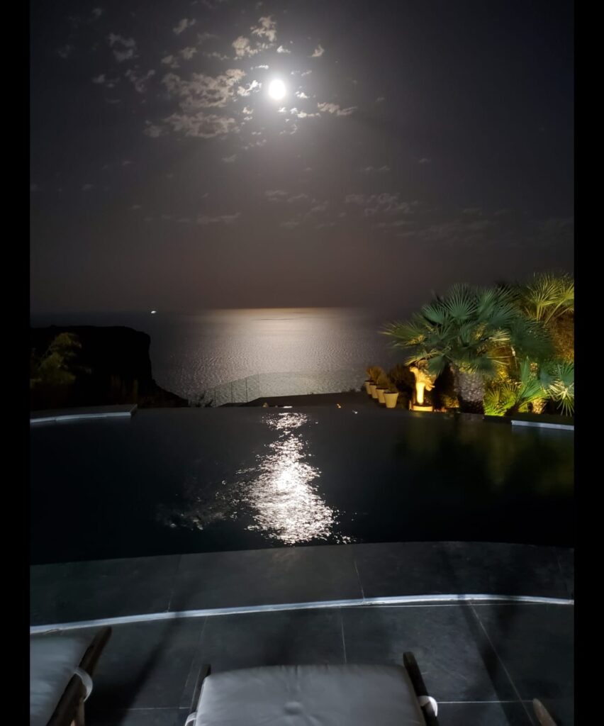 Cumbre del Sol: renovierte Villa mit atemberaubendem Meerblick 55