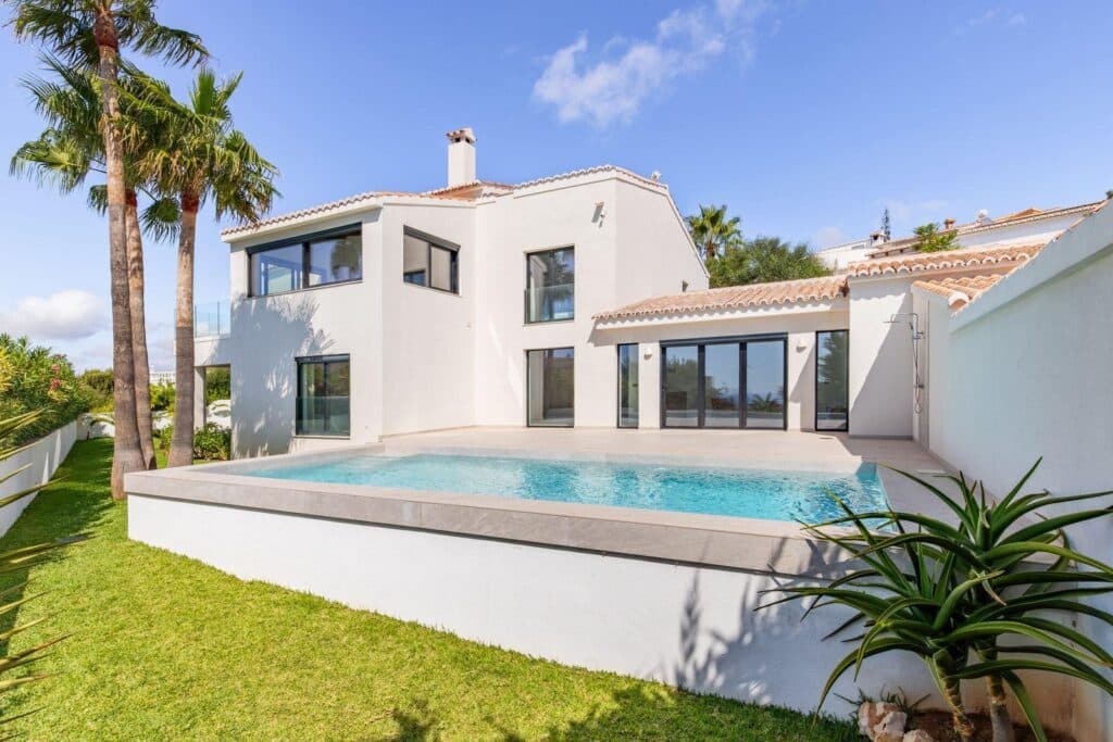 Villa in Kalmias, Cumbre del Sol, Costa Blanca North 2